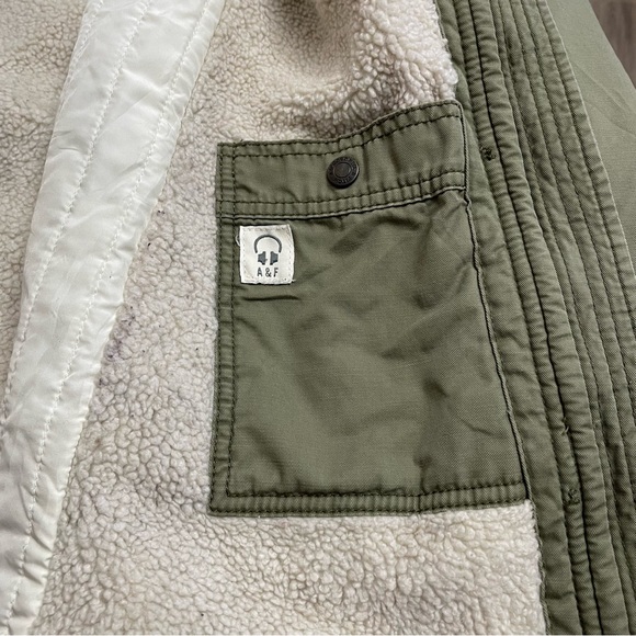 Abercrombie & Fitch Sherpa Lined Utility Jacket Y2K Olive Green Women’s Medium - Picture 9 of 11